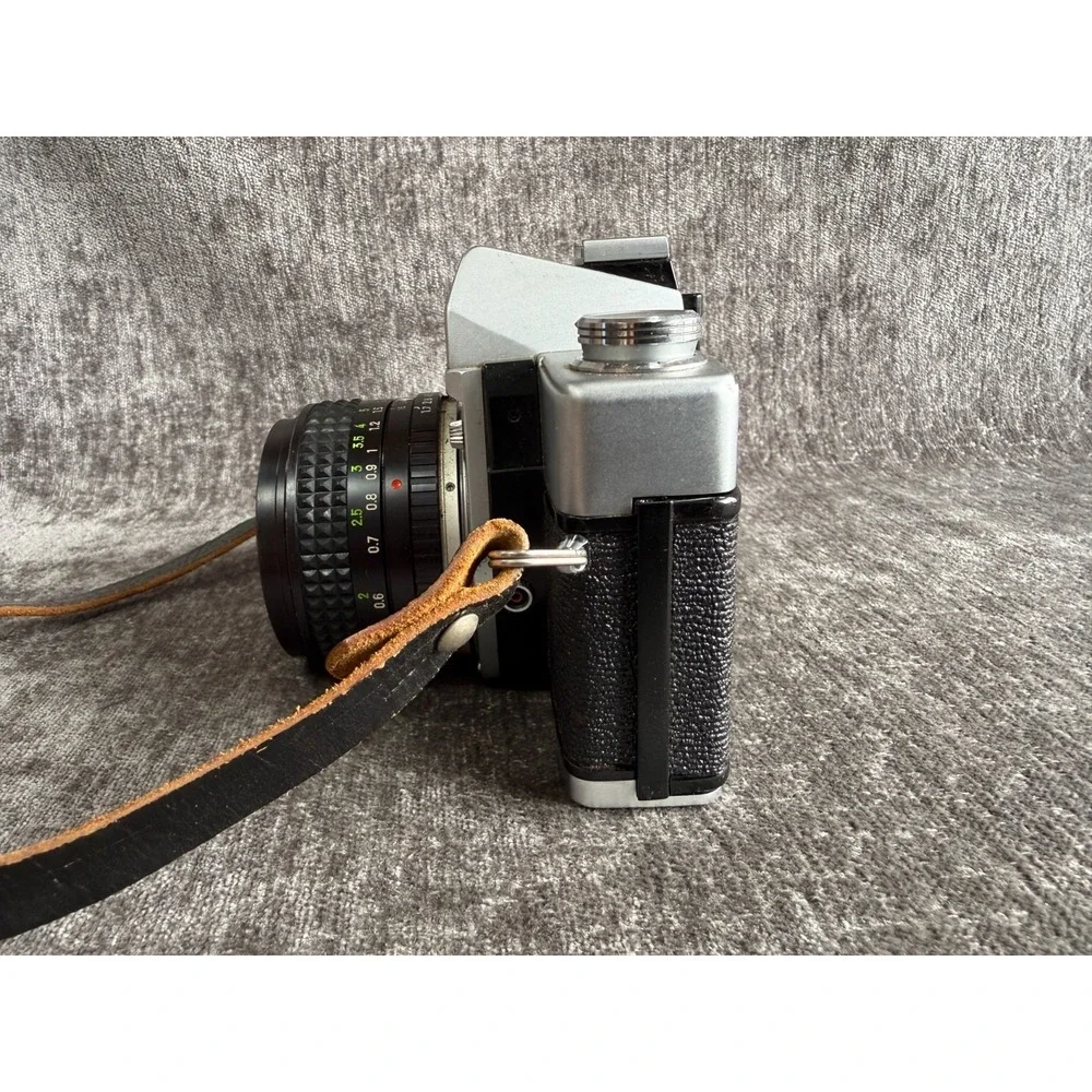 Vintage Minolta SRT 101 35mm SLR Film Camera w/ MC Rokkor-PF 50mm f/1.7 Lens